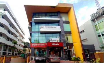 No 52, 100 Feet Road